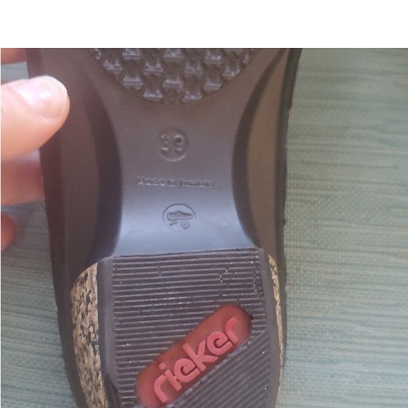 REIKERS Black Leather Sandales!!! Wide Adjustable Width!!! - Picture 2 of 4